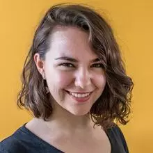 paula headshot small